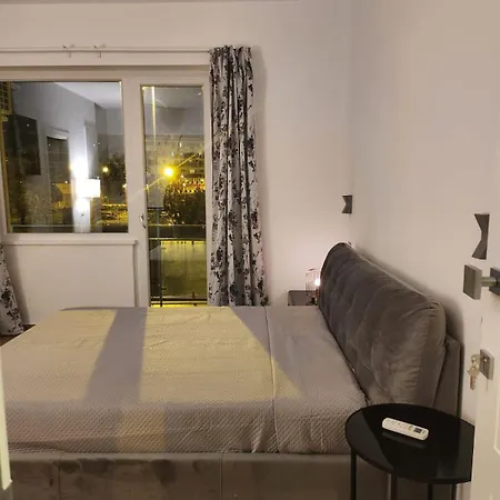 Bed & Breakfast Holding House -close Train Station And Port