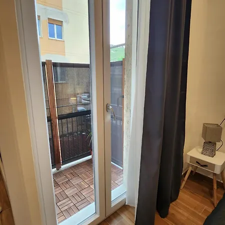 Bed & Breakfast Holding House -close Train Station And Port *