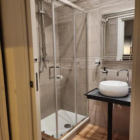 Bed & Breakfast Holding House -close Train Station And Port Salerno