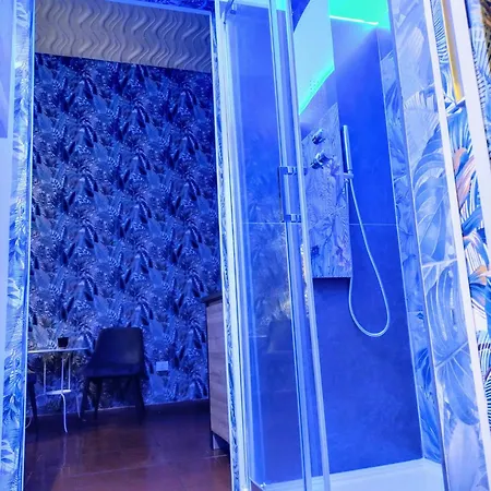 Bed & Breakfast Holding House -close Train Station And Port Salerno