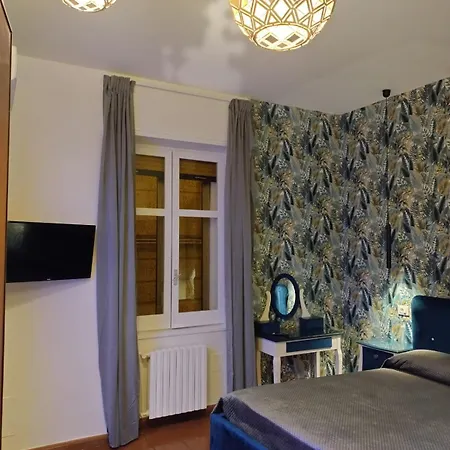 Holding House -close Train Station And Port Bed & Breakfast