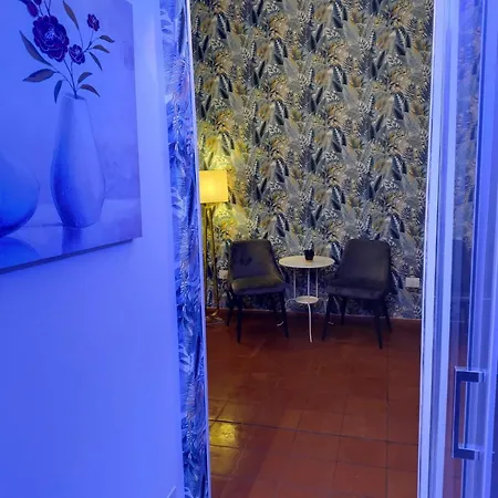 Holding House -close Train Station And Port Bed & Breakfast *
