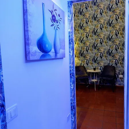 Bed & Breakfast Holding House -close Train Station And Port Salerno