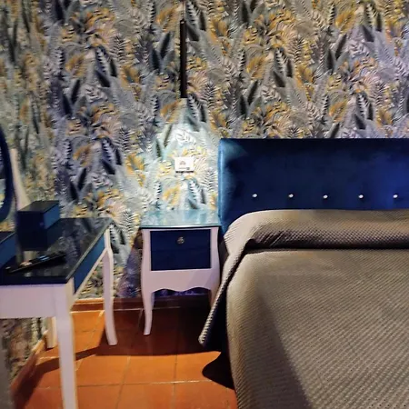 Bed & Breakfast Holding House -close Train Station And Port *